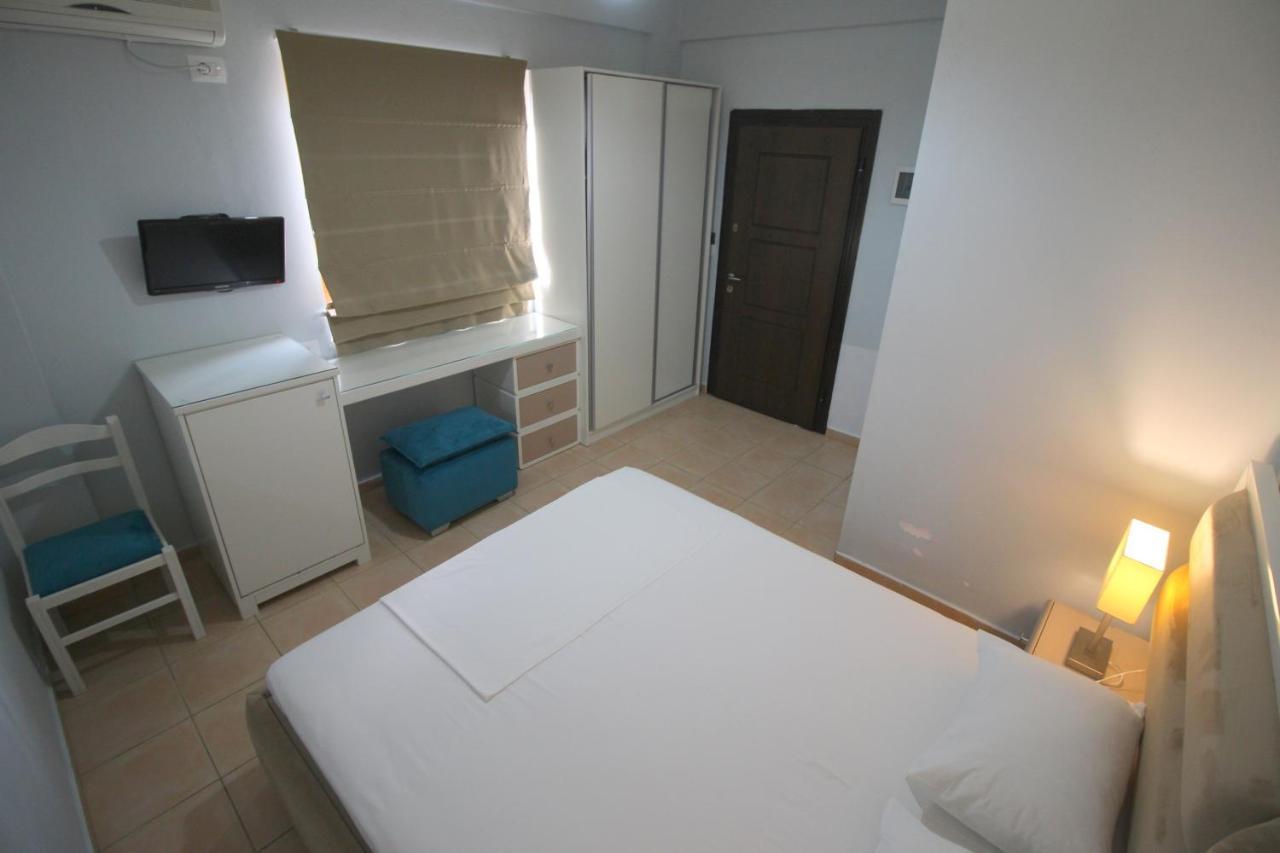 Murati Suites Sarandë Exterior foto